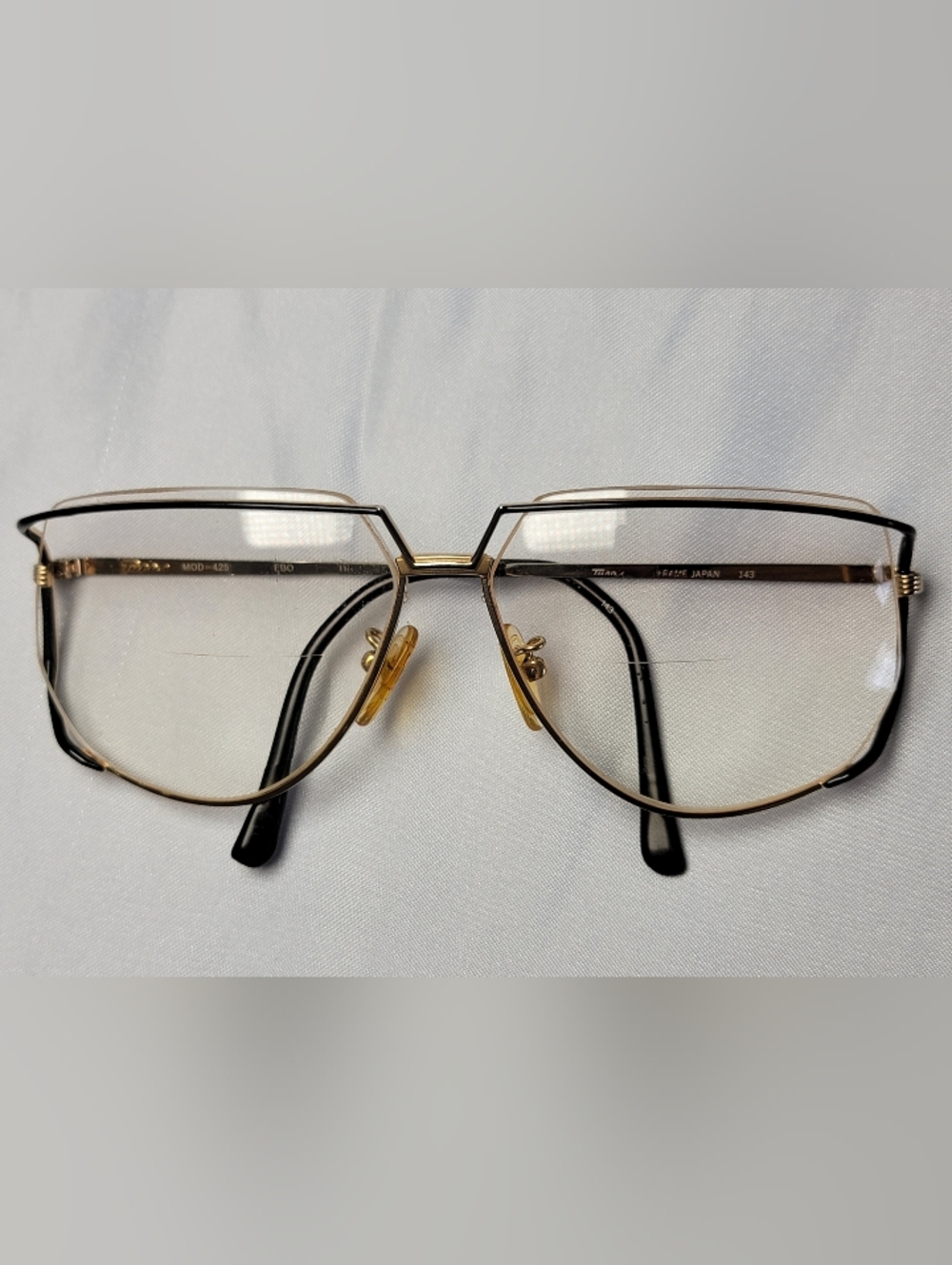 Classic Tura MOD-425 Gold Metal Full Rim Eyeglass Frames 143 mm - Frames Only